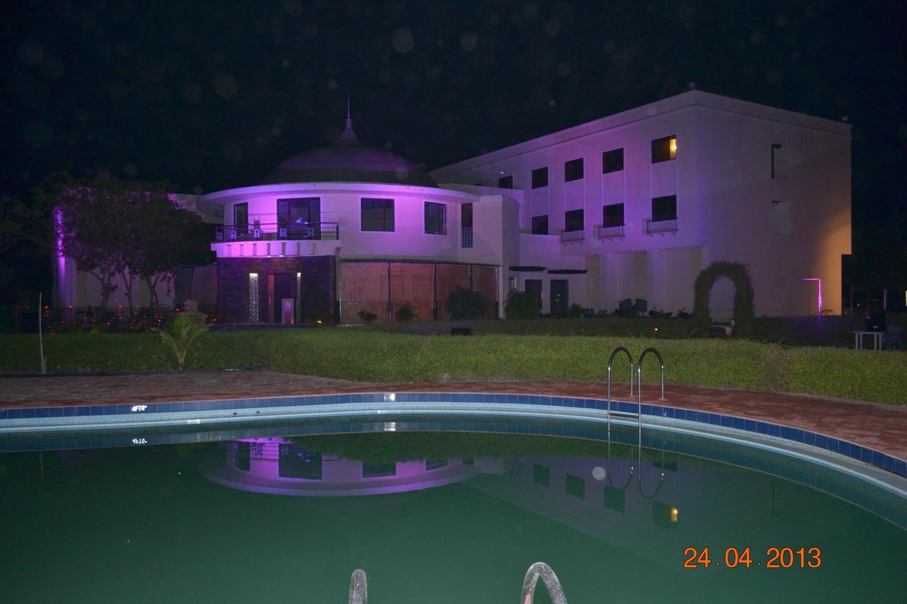 The Palm Resort Bhilwara Exterior foto